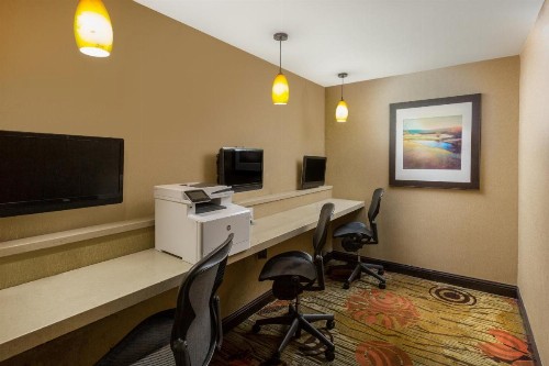 Holiday Inn Dublin - Pleasanton an IHG Hotel - image 25