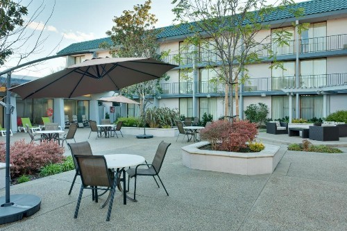 Holiday Inn Dublin - Pleasanton an IHG Hotel - image 36
