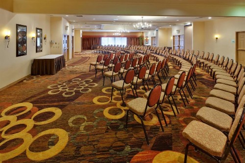 Holiday Inn Dublin - Pleasanton an IHG Hotel - image 41