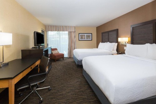 Holiday Inn Dublin - Pleasanton an IHG Hotel - image 43
