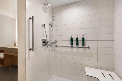 Crowne Plaza Hotel Columbus - Dublin - image 5