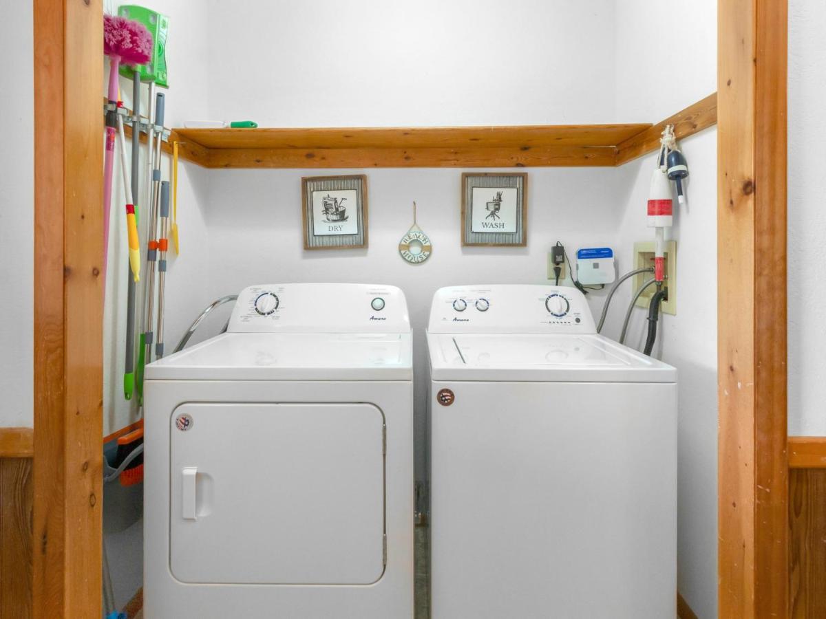 2130 - Luna Blu Cottage - image 4