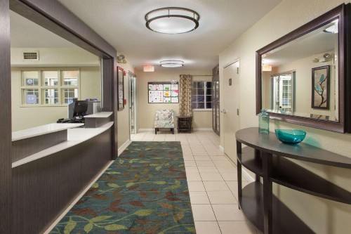 Sonesta Simply Suites Atlanta Gwinnett Place - image 20
