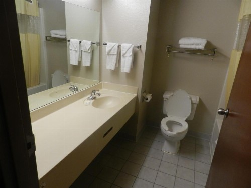 Haven Inn & Suites - image 6