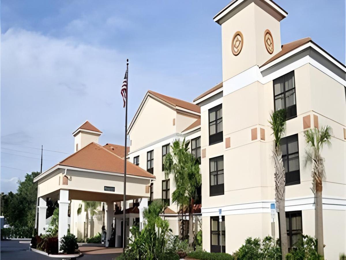Holiday Inn Express Hotel & Suites Clearwater North/Dunedin - main image