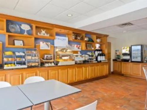 Holiday Inn Express Hotel & Suites Clearwater North/Dunedin - image 22