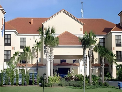 Holiday Inn Express Hotel & Suites Clearwater North/Dunedin - image 5