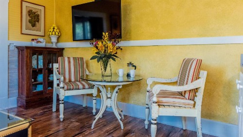 Meranova Guest Inn - image 36