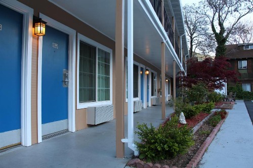 Dunsmuir Inn & Suites Dunsmuir - image 5