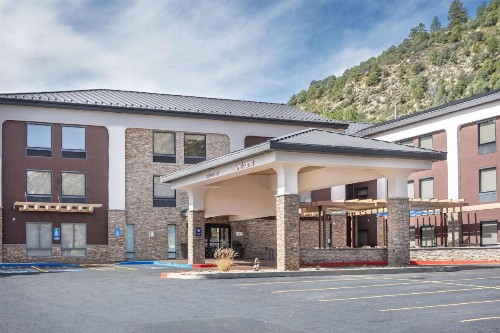 Hampton Inn Durango - image 8