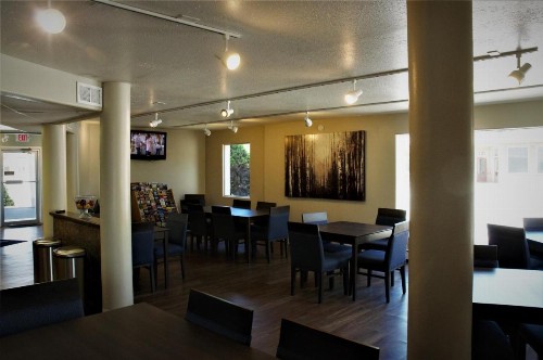 Days Inn by Wyndham Durango - image 4