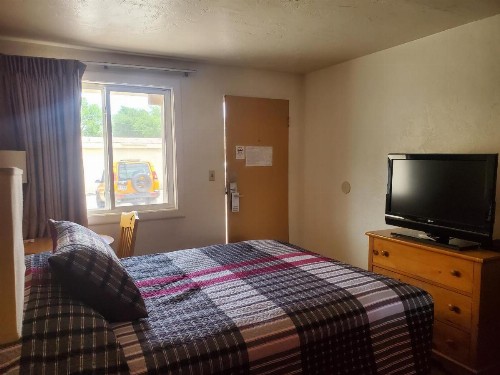 Budget Inn Durango - image 34