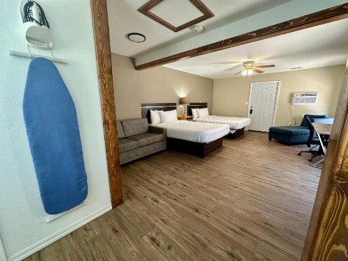 Wapiti Lodge - image 32