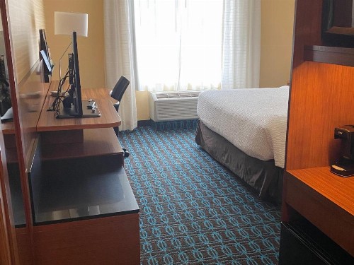 Fairfield Inn & Suites by Marriott Durango - image 8