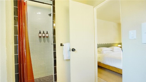 Siesta Motel - image 12
