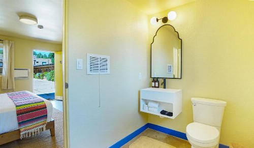 Siesta Motel - image 15