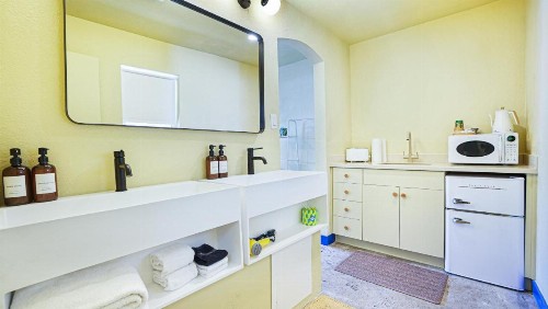 Siesta Motel - image 8