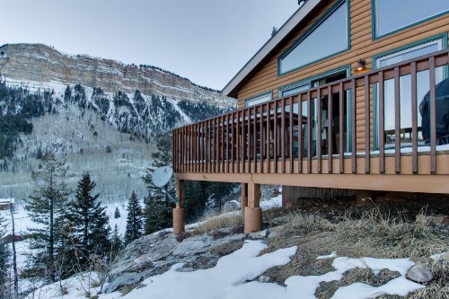 Primrose Cabin - image 10
