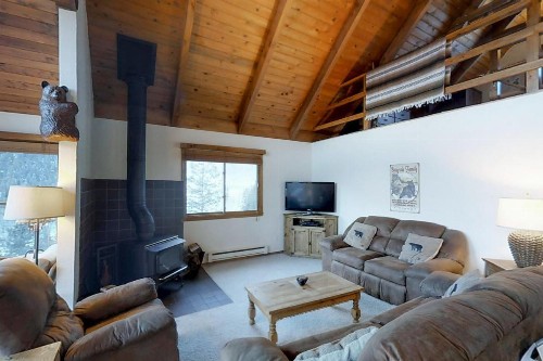 Primrose Cabin - image 12