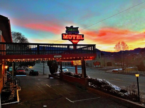 Caboose Motel & Gift Shop - image 10