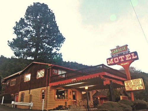 Caboose Motel & Gift Shop - image 8