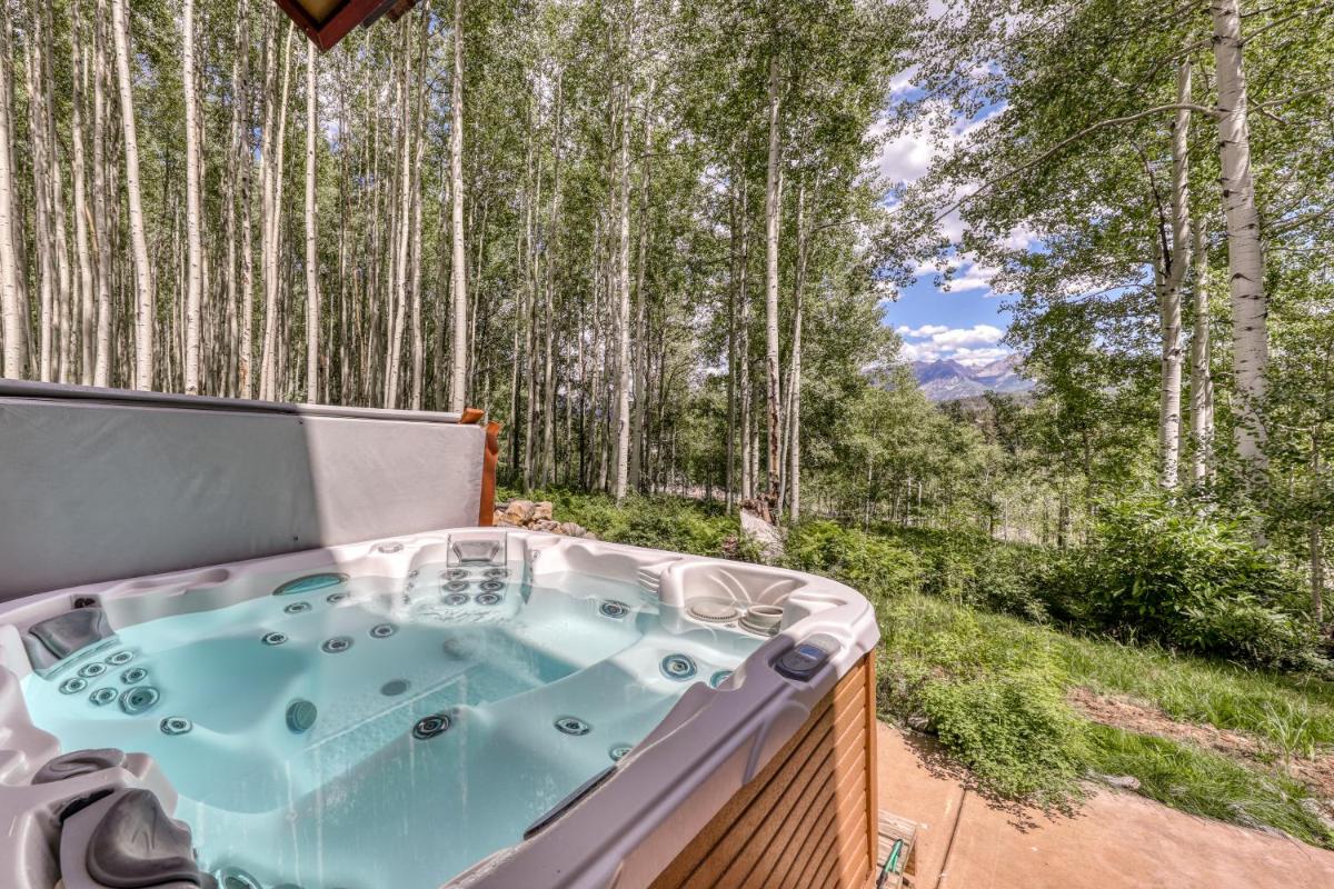 Wildrose Retreat - main image
