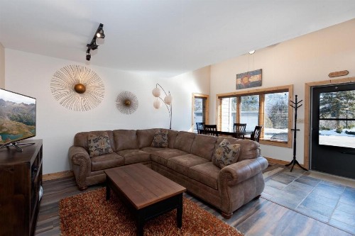 Pine Acres - Unit 114 - image 1