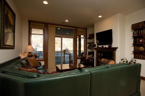 Peregrine Point 305 - image 6