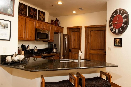 Peregrine Point 305 - image 9