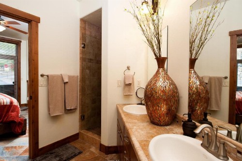 Peregrine Point 107 - image 11