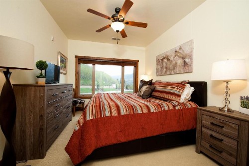 Peregrine Point 107 - image 13