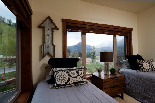 Peregrine Point 107 - image 15