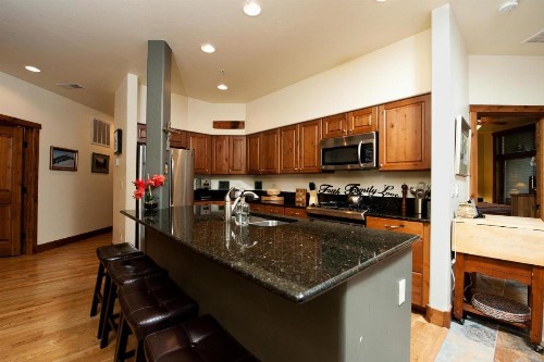Peregrine Point 107 - image 8
