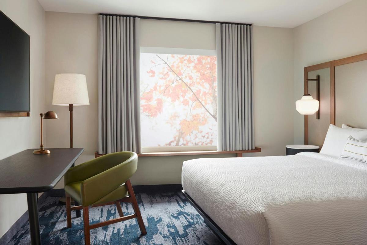 Comfort Suites Raleigh Durham Airport/RTP - image 4