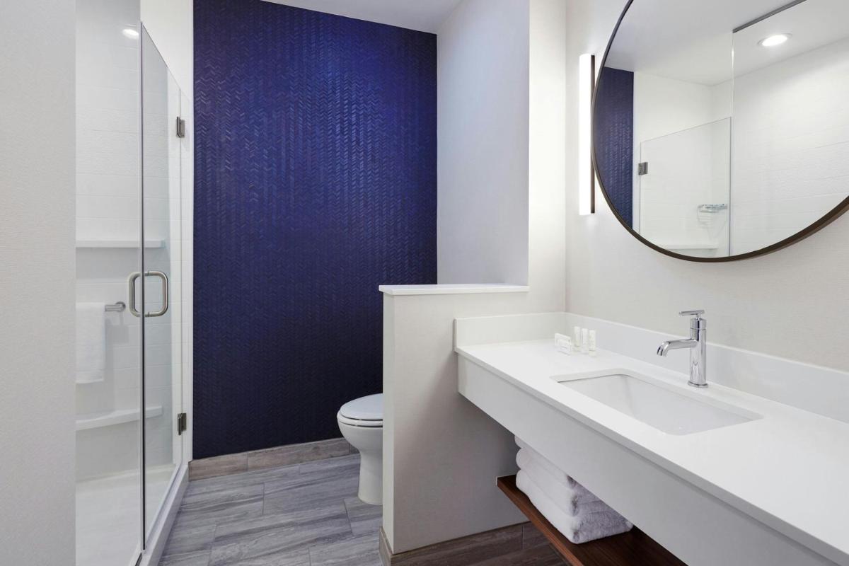 Comfort Suites Raleigh Durham Airport/RTP - image 5