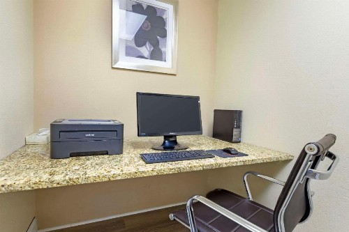 Comfort Inn Research Triangle Park - image 2