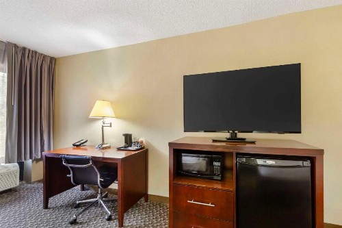 Comfort Inn Research Triangle Park - image 23