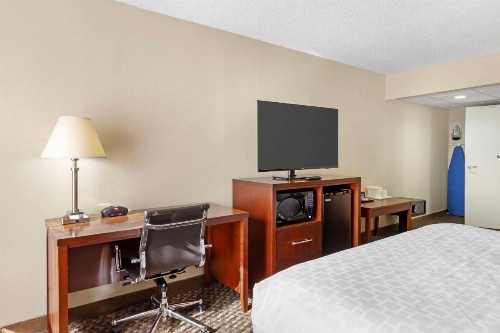 Comfort Inn Research Triangle Park - image 26
