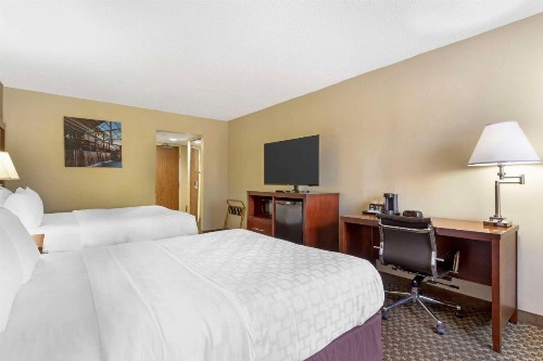 Comfort Inn Research Triangle Park - image 7