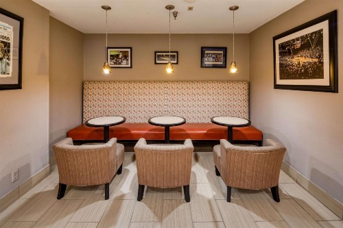 Quality Inn & Suites Medical Park - image 3