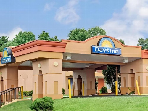 Days Inn by Wyndham Durham/Near Duke University - image 34