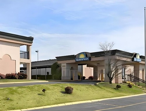 Days Inn by Wyndham Durham/Near Duke University - image 36