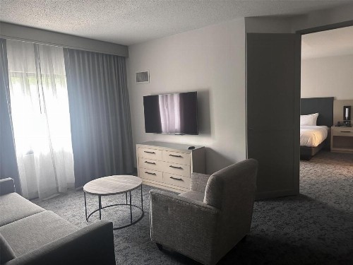 DoubleTree Suites by Hilton Raleigh-Durham - image 24