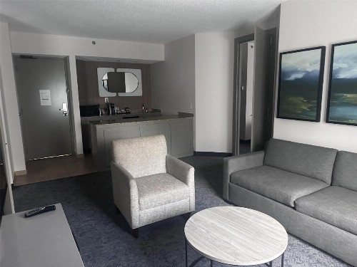 DoubleTree Suites by Hilton Raleigh-Durham - image 30