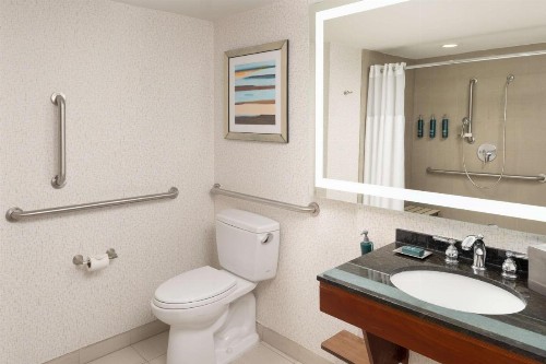 Hilton Durham near Duke University - image 34