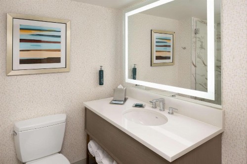 Hilton Durham near Duke University - image 42