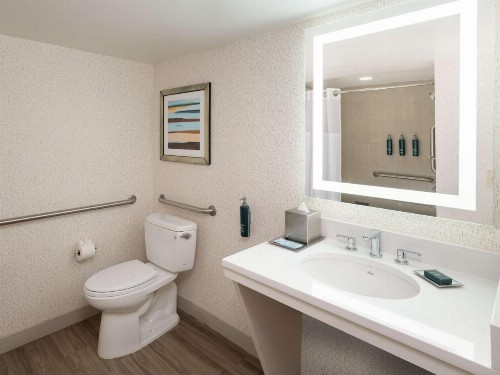 Hilton Durham near Duke University - image 44