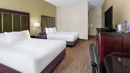DoubleTree by Hilton Raleigh Durham Airport at Research Triangle Park - image 22