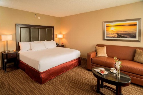 DoubleTree by Hilton Raleigh Durham Airport at Research Triangle Park - image 28