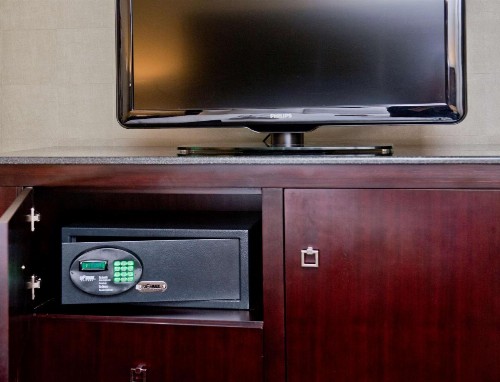 DoubleTree by Hilton Raleigh Durham Airport at Research Triangle Park - image 42